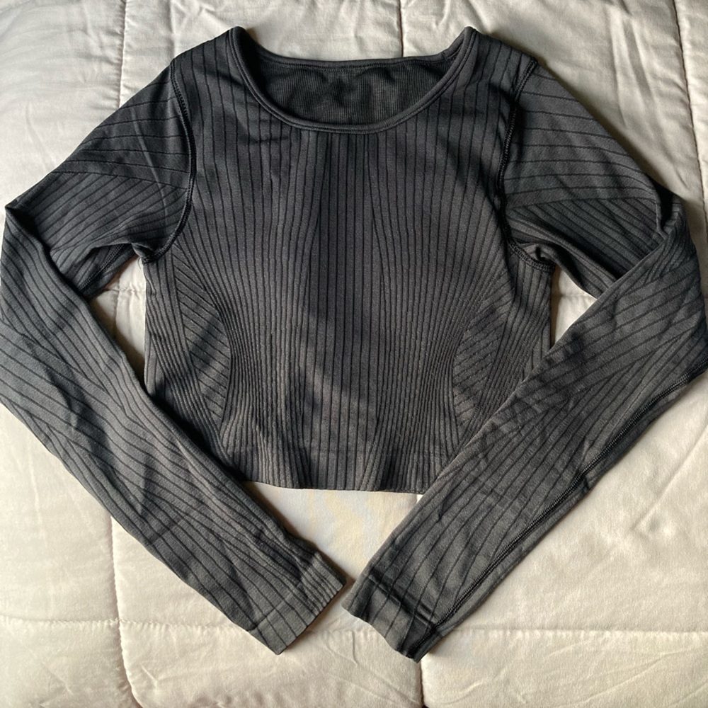 Lululemon ebb to street cropped long sleeve